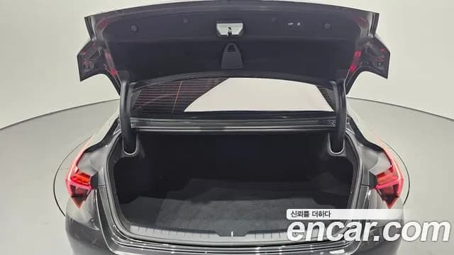2022 Kia K8 2.5 Gasoline 2WD Sold VIN KNAM641BBNA003845 – trunk area 2022 Kia K8 2.5 Gasoline 2WD Sold VIN KNAM641BBNA003845 – trunk area