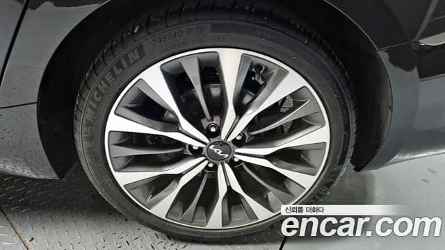 2022 Kia K8 2.5 Gasoline 2WD Sold VIN KNAM641BBNA007446 – interior seats 2022 Kia K8 2.5 Gasoline 2WD Sold VIN KNAM641BBNA007446 – interior seats