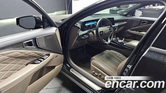 2022 Kia K8 2.5 Gasoline 2WD Sold VIN KNAM641BBNA007446 – trunk area 2022 Kia K8 2.5 Gasoline 2WD Sold VIN KNAM641BBNA007446 – trunk area