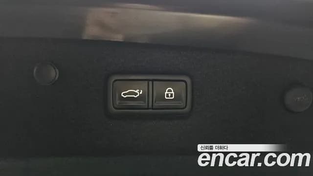2022 Kia K8 2.5 Gasoline 2WD Sold VIN KNAM641BBNA025414 – interior seats 2022 Kia K8 2.5 Gasoline 2WD Sold VIN KNAM641BBNA025414 – interior seats