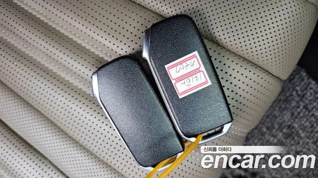 2022 Kia K8 2.5 Gasoline 2WD Sold VIN KNAM641BBNA028274 – trunk area 2022 Kia K8 2.5 Gasoline 2WD Sold VIN KNAM641BBNA028274 – trunk area
