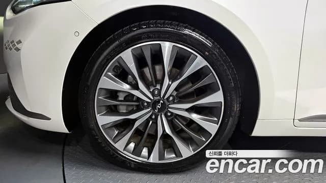 2023 Kia K8 2.5 Gasoline 2WD Sold VIN KNAM641BBPA037547 – odometer reading 2023 Kia K8 2.5 Gasoline 2WD Sold VIN KNAM641BBPA037547 – odometer reading
