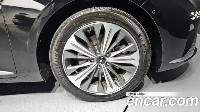 2023 Kia K8 2.5 Gasoline 2WD Sold VIN KNAM641BBPA042145 – photo 18 2023 Kia K8 2.5 Gasoline 2WD Sold VIN KNAM641BBPA042145 – photo 18