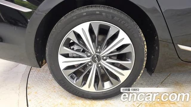 2023 Kia K8 2.5 Gasoline 2WD Sold VIN KNAM641BBPA042235 – photo 21 2023 Kia K8 2.5 Gasoline 2WD Sold VIN KNAM641BBPA042235 – photo 21