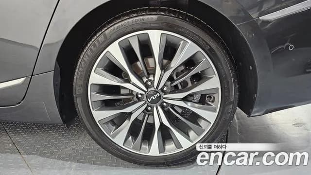 2024 Kia K8 2.5 Gasoline 2WD Sold VIN KNAM641BBRA062671 – rear exterior 2024 Kia K8 2.5 Gasoline 2WD Sold VIN KNAM641BBRA062671 – rear exterior