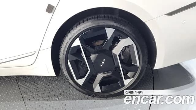 2025 Kia The New K8 2.5 Gasoline 2WD Sold VIN KNAM641BBSA074638 – photo 20 2025 Kia The New K8 2.5 Gasoline 2WD Sold VIN KNAM641BBSA074638 – photo 20