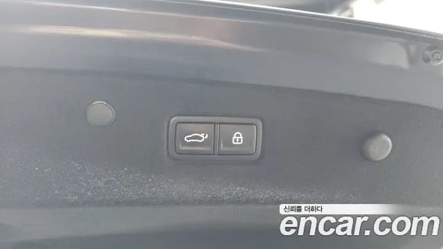 2025 Kia The New K8 2.5 Gasoline 2WD Sold VIN KNAM641BBSA075812 – photo 33 2025 Kia The New K8 2.5 Gasoline 2WD Sold VIN KNAM641BBSA075812 – photo 33