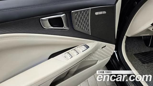 2025 Kia The New K8 2.5 Gasoline 2WD Sold VIN KNAM641BBSA076611 – trunk area 2025 Kia The New K8 2.5 Gasoline 2WD Sold VIN KNAM641BBSA076611 – trunk area