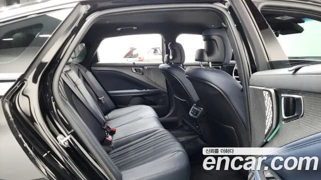2025 Kia The New K8 2.5 Gasoline 2WD Sold VIN KNAM641BBSA079082 – photo 13 2025 Kia The New K8 2.5 Gasoline 2WD Sold VIN KNAM641BBSA079082 – photo 13