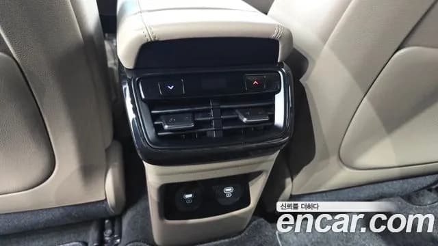 2024 Kia K8 2.5 Gasoline 2WD Sold VIN KNAM741BBRA070389 – photo 33 2024 Kia K8 2.5 Gasoline 2WD Sold VIN KNAM741BBRA070389 – photo 33