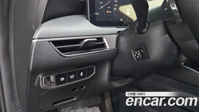 2025 Kia The New K8 3.5 LPG 2WD Sold VIN KNAM741FBSA077449 – side profile 2025 Kia The New K8 3.5 LPG 2WD Sold VIN KNAM741FBSA077449 – side profile