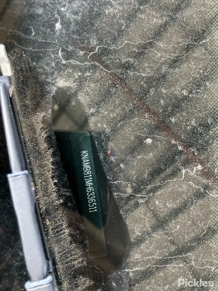 2017 Kia Carnival Used VIN KNAMB811MH6336511 – side profile 2017 Kia Carnival Used VIN KNAMB811MH6336511 – side profile