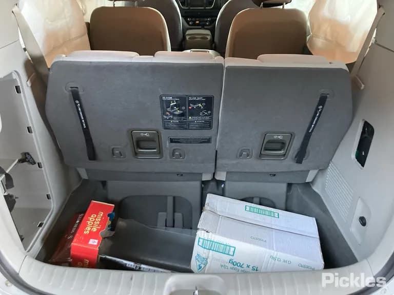 2017 Kia Carnival Used VIN KNAMB811MH6336511 – photo 17 2017 Kia Carnival Used VIN KNAMB811MH6336511 – photo 17