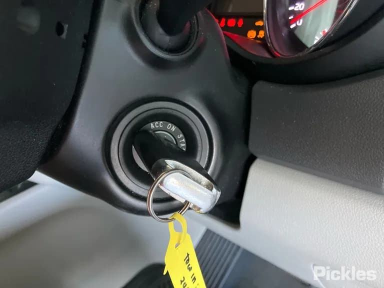 2017 Kia Carnival Used VIN KNAMB811MH6336511 – photo 19 2017 Kia Carnival Used VIN KNAMB811MH6336511 – photo 19