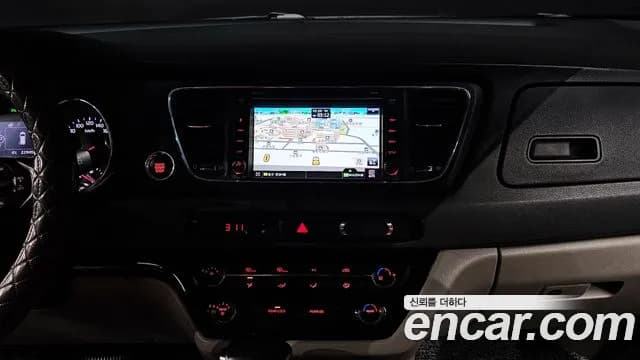 2017 Kia All New Carnival 9-seater Luxury Sold VIN KNAMB81ABHS322094 – photo 20 2017 Kia All New Carnival 9-seater Luxury Sold VIN KNAMB81ABHS322094 – photo 20