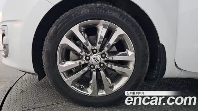 2018 Kia All New Carnival 9-seater Luxury Sold VIN KNAMB81ABJS348382 – interior seats 2018 Kia All New Carnival 9-seater Luxury Sold VIN KNAMB81ABJS348382 – interior seats