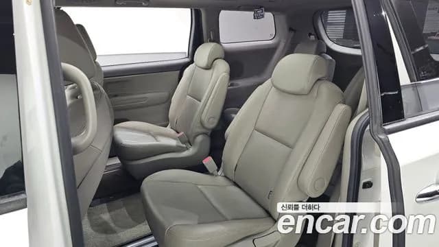 2018 Kia All New Carnival 9-seater Luxury Sold VIN KNAMB81ABJS348382 – undercarriage 2018 Kia All New Carnival 9-seater Luxury Sold VIN KNAMB81ABJS348382 – undercarriage