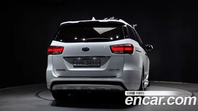 2018 Kia All New Carnival 7-seater Limousine Sold VIN KNAMB81ABJS363366 – rear exterior 2018 Kia All New Carnival 7-seater Limousine Sold VIN KNAMB81ABJS363366 – rear exterior