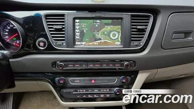 2018 Kia All New Carnival 7-seater Limousine Sold VIN KNAMB81ABJS363366 – photo 14 2018 Kia All New Carnival 7-seater Limousine Sold VIN KNAMB81ABJS363366 – photo 14