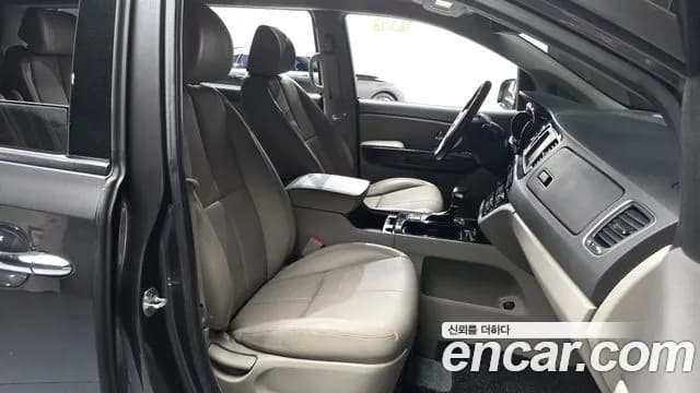 2018 Kia All New Carnival 7-seater Limousine Sold VIN KNAMB81ABJS369144 – photo 11 2018 Kia All New Carnival 7-seater Limousine Sold VIN KNAMB81ABJS369144 – photo 11