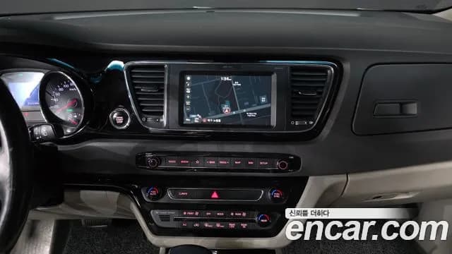 2018 Kia All New Carnival 7-seater Limousine Sold VIN KNAMB81ABJS369144 – photo 16 2018 Kia All New Carnival 7-seater Limousine Sold VIN KNAMB81ABJS369144 – photo 16