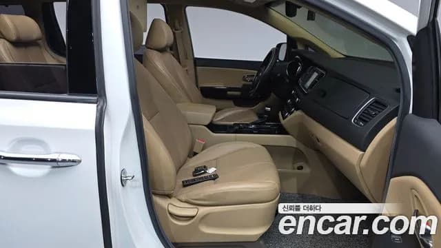 2018 Kia All New Carnival 7-seater Limousine Sold VIN KNAMB81ABJS385129 – photo 11 2018 Kia All New Carnival 7-seater Limousine Sold VIN KNAMB81ABJS385129 – photo 11