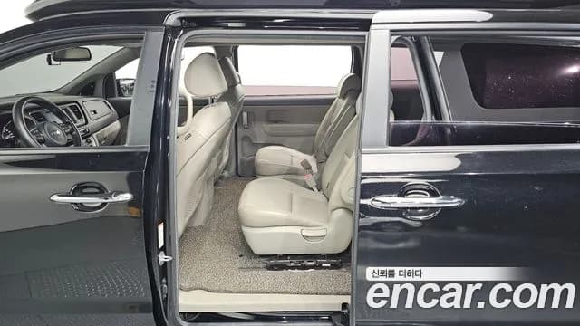 2018 Kia All New Carnival 9-seater Luxury Sold VIN KNAMB81ABJS424185 – photo 16 2018 Kia All New Carnival 9-seater Luxury Sold VIN KNAMB81ABJS424185 – photo 16