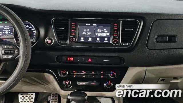 2019 Kia The New Carnival 9-Seater Luxury Sold VIN KNAMB81ABKS446846 – side profile 2019 Kia The New Carnival 9-Seater Luxury Sold VIN KNAMB81ABKS446846 – side profile
