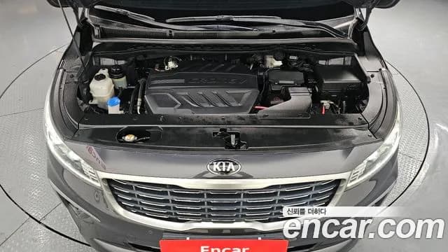 2019 Kia The New Carnival 9-Seater Luxury Sold VIN KNAMB81ABKS446846 – trunk area 2019 Kia The New Carnival 9-Seater Luxury Sold VIN KNAMB81ABKS446846 – trunk area