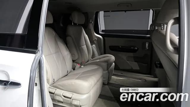 2019 Kia The New Carnival 7-Seater Limousine Sold VIN KNAMB81ABKS452474 – photo 13 2019 Kia The New Carnival 7-Seater Limousine Sold VIN KNAMB81ABKS452474 – photo 13