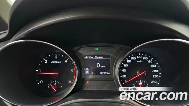 2019 Kia The New Carnival 9-Seater Luxury Sold VIN KNAMB81ABKS463845 – front exterior 2019 Kia The New Carnival 9-Seater Luxury Sold VIN KNAMB81ABKS463845 – front exterior