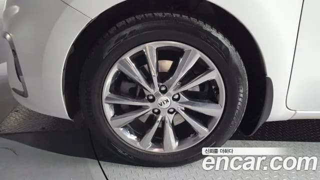 2019 Kia The New Carnival 9-Seater Luxury Sold VIN KNAMB81ABKS464269 – photo 24 2019 Kia The New Carnival 9-Seater Luxury Sold VIN KNAMB81ABKS464269 – photo 24