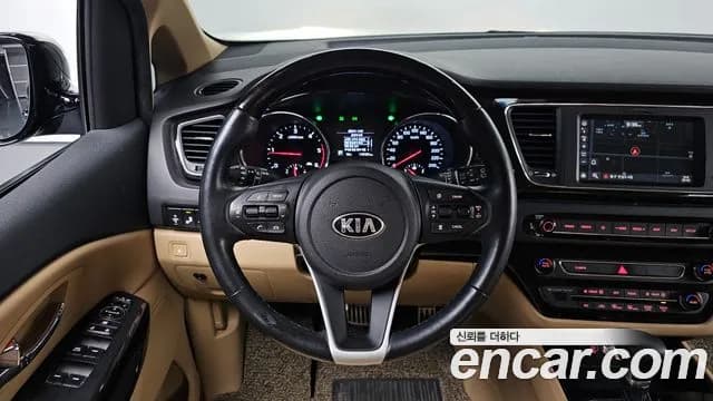 2019 Kia The New Carnival 7-Seater Limousine Sold VIN KNAMB81ABKS465174 – interior seats 2019 Kia The New Carnival 7-Seater Limousine Sold VIN KNAMB81ABKS465174 – interior seats