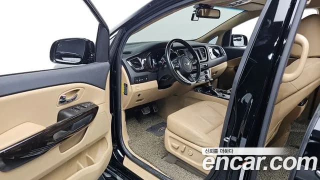 2019 Kia The New Carnival 7-Seater Limousine Sold VIN KNAMB81ABKS465174 – photo 14 2019 Kia The New Carnival 7-Seater Limousine Sold VIN KNAMB81ABKS465174 – photo 14