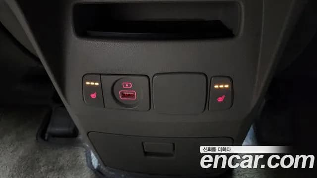 2019 Kia The New Carnival 9-Seater Luxury Sold VIN KNAMB81ABKS469154 – rear exterior 2019 Kia The New Carnival 9-Seater Luxury Sold VIN KNAMB81ABKS469154 – rear exterior