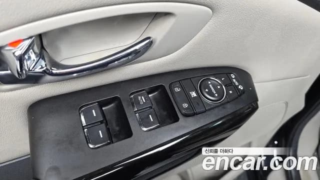 2019 Kia The New Carnival 7-Seater Limousine Sold VIN KNAMB81ABKS481764 – photo 13 2019 Kia The New Carnival 7-Seater Limousine Sold VIN KNAMB81ABKS481764 – photo 13