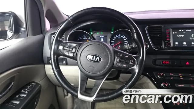 2019 Kia The New Carnival 9-Seater Luxury Sold VIN KNAMB81ABKS489561 – photo 15 2019 Kia The New Carnival 9-Seater Luxury Sold VIN KNAMB81ABKS489561 – photo 15