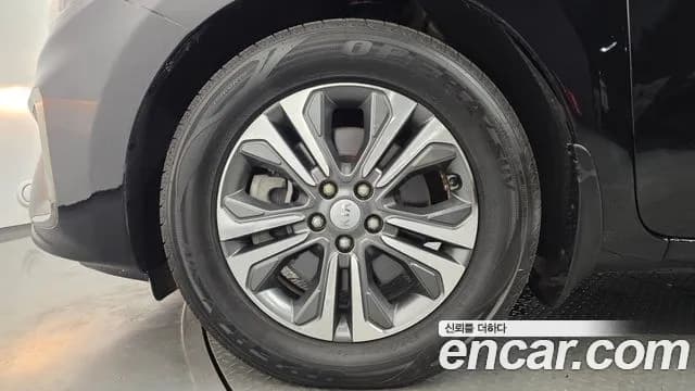 2019 Kia The New Carnival 9-Seater Luxury Sold VIN KNAMB81ABKS505099 – front exterior 2019 Kia The New Carnival 9-Seater Luxury Sold VIN KNAMB81ABKS505099 – front exterior