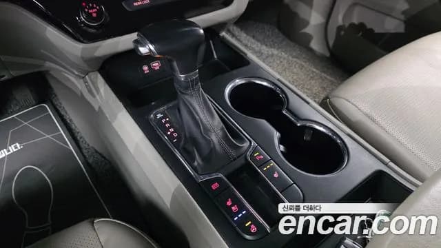 2019 Kia The New Carnival 9-Seater Luxury Sold VIN KNAMB81ABKS505099 – interior seats 2019 Kia The New Carnival 9-Seater Luxury Sold VIN KNAMB81ABKS505099 – interior seats