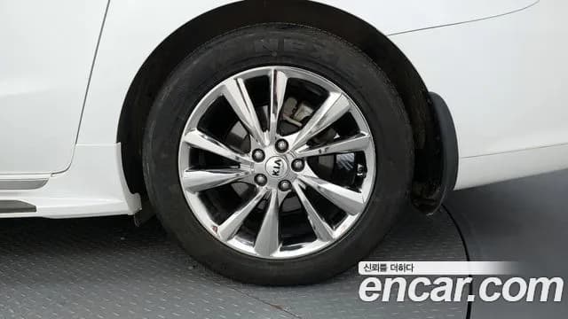 2019 Kia The New Carnival 7-Seater Limousine Sold VIN KNAMB81ABKS518497 – photo 24 2019 Kia The New Carnival 7-Seater Limousine Sold VIN KNAMB81ABKS518497 – photo 24