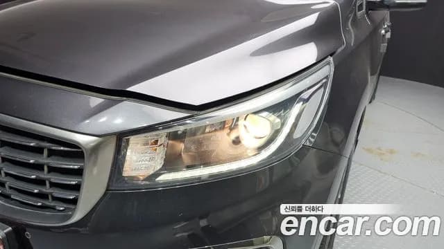 2019 Kia The New Carnival 9-Seater Luxury Sold VIN KNAMB81ABKS551234 – trunk area 2019 Kia The New Carnival 9-Seater Luxury Sold VIN KNAMB81ABKS551234 – trunk area