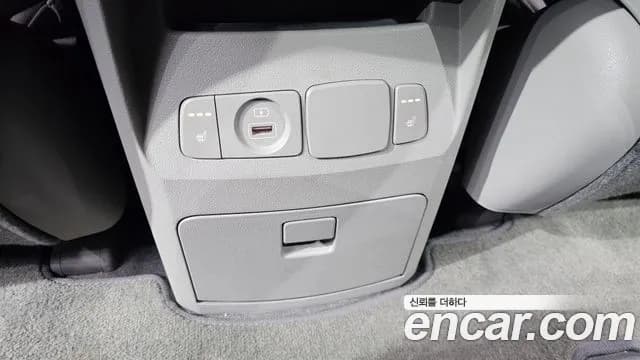 2019 Kia The New Carnival 9-Seater Luxury Sold VIN KNAMB81ABKS551234 – photo 11 2019 Kia The New Carnival 9-Seater Luxury Sold VIN KNAMB81ABKS551234 – photo 11