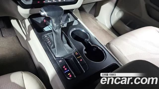 2019 Kia The New Carnival 9-Seater Luxury Sold VIN KNAMB81ABKS551234 – photo 15 2019 Kia The New Carnival 9-Seater Luxury Sold VIN KNAMB81ABKS551234 – photo 15