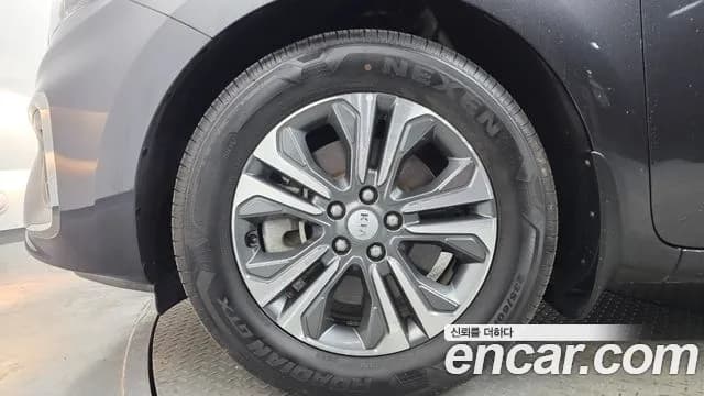 2019 Kia The New Carnival 9-Seater Luxury Sold VIN KNAMB81ABKS562342 – photo 13 2019 Kia The New Carnival 9-Seater Luxury Sold VIN KNAMB81ABKS562342 – photo 13