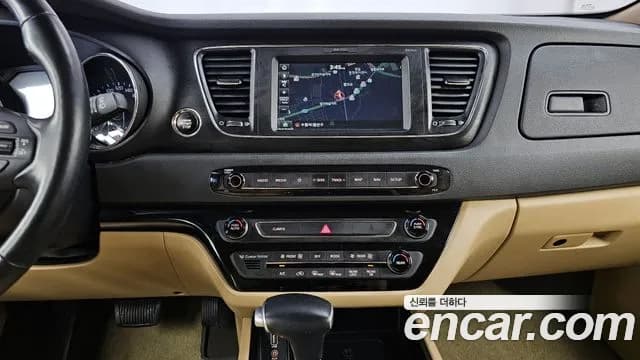 2019 Kia The New Carnival 9-Seater Hi-Limousine Sold VIN KNAMB81ABKS574346 – dashboard 2019 Kia The New Carnival 9-Seater Hi-Limousine Sold VIN KNAMB81ABKS574346 – dashboard