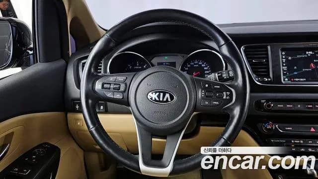 2019 Kia The New Carnival 9-Seater Hi-Limousine Sold VIN KNAMB81ABKS574346 – trunk area 2019 Kia The New Carnival 9-Seater Hi-Limousine Sold VIN KNAMB81ABKS574346 – trunk area