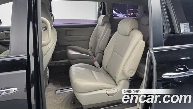 2020 Kia The New Carnival 9-Seater Luxury Sold VIN KNAMB81ABLS618711 – photo 16 2020 Kia The New Carnival 9-Seater Luxury Sold VIN KNAMB81ABLS618711 – photo 16