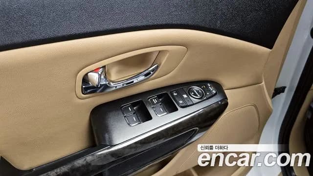 2020 Kia The New Carnival 7-Seater Hi-Limousine Sold VIN KNAMB81ABLS636064 – photo 15 2020 Kia The New Carnival 7-Seater Hi-Limousine Sold VIN KNAMB81ABLS636064 – photo 15