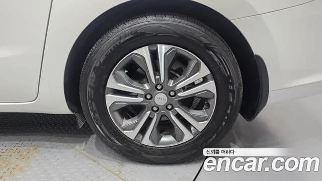 2020 Kia The New Carnival 9-Seater Luxury Sold VIN KNAMB81ABLS655218 – engine bay 2020 Kia The New Carnival 9-Seater Luxury Sold VIN KNAMB81ABLS655218 – engine bay
