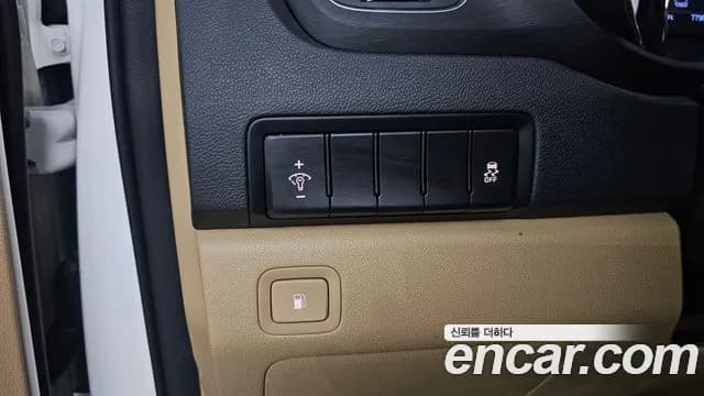 2020 Kia The New Carnival 9-Seater Luxury Sold VIN KNAMB81ABLS655218 – photo 11 2020 Kia The New Carnival 9-Seater Luxury Sold VIN KNAMB81ABLS655218 – photo 11